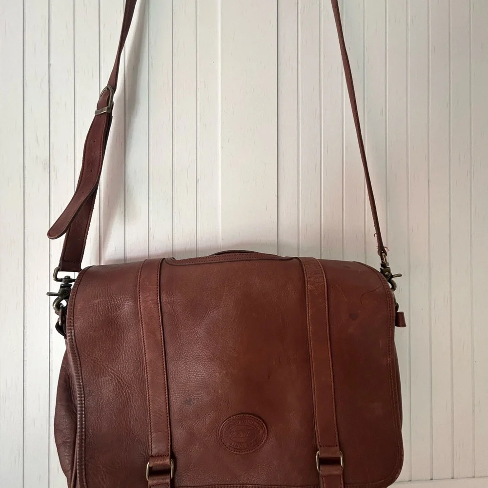 Classic Brown Leather Messenger Bag